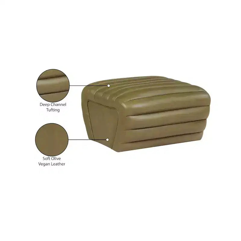 Pouf Meridian Furniture, modèle Vega en similicuir