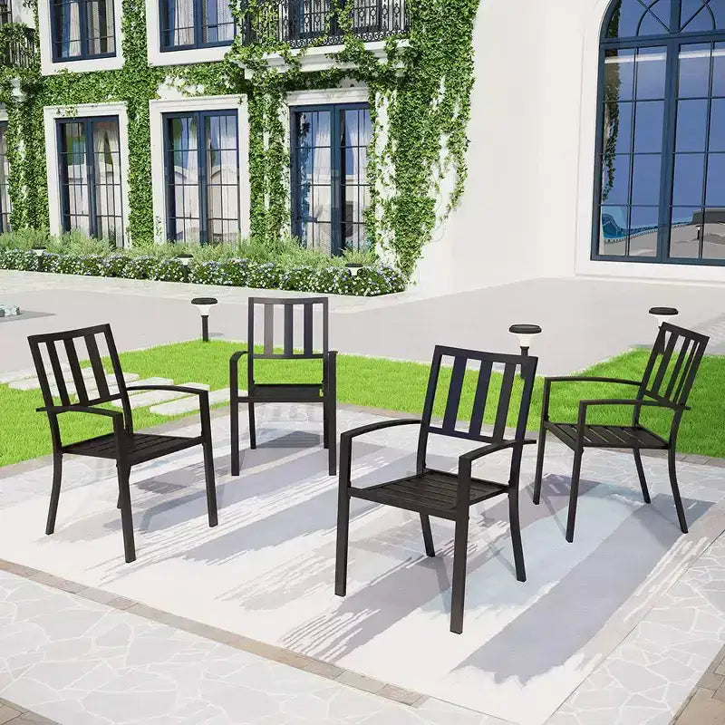 Ensemble repas d'extérieur 5 pièces avec chaises empilables à rayures et table ronde en métal avec trou pour parasol - Noir - Captiva Designs : Cadre en acier