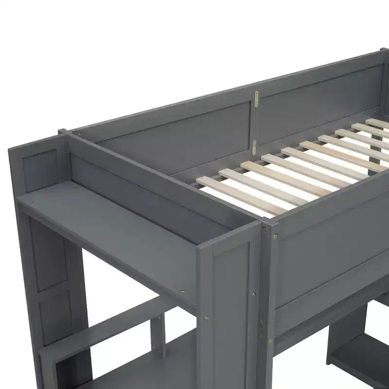 Lit mezzanine de jeu Whisen 87.1''L x 49.4''W en bois avec bureau, étagères de rangement multiples, lumières LED et station de recharge
