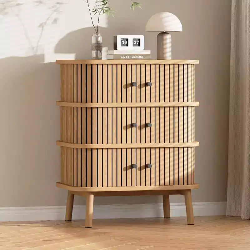 Commode 3 Tiroirs pour Chambre à Coucher, Commode de Rangement Spacieuse en Rotin avec Poignées Noir Mat et Pieds en Bois pour Placard, Couloir, Naturel