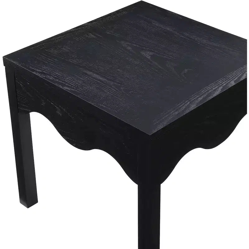 Meridian Furniture, Table d'appoint Fiora noire