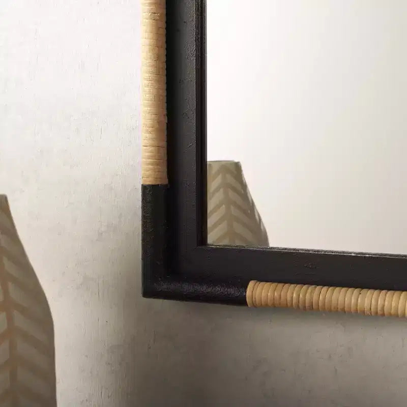 Renah Mirror - 23.6 x 36.02 - MRR9016 - Natural/Black - Safavieh