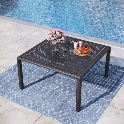 Captiva Designs – Ensemble de salle à manger d'extérieur 9 pièces, table carrée en fonte d'aluminium avec trou pour parasol et chaises en rotin tressé rembourrées
