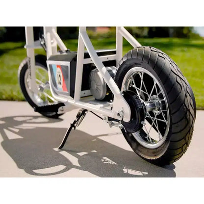 Mini-moto électrique rétro Razor Rambler 12 avec moteur 250 W et batterie 24 V, blanc