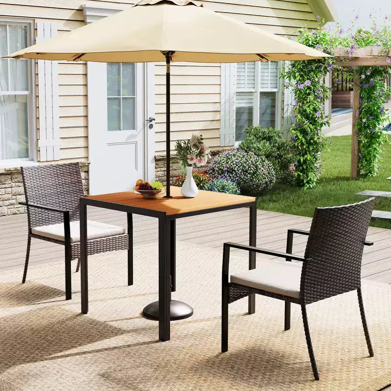 Ensemble de salle à manger de patio extérieur