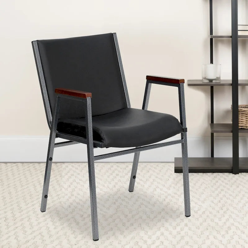 Chaise empilable robuste avec accoudoirs - 21P x 21L x 31H
