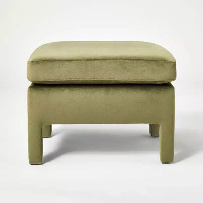 Bellfield pouf entièrement rembourré – Threshold conçu avec Studio McGee